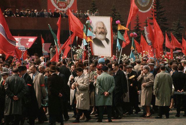 1964 год. Москва. Демонстрация на Красной площади.