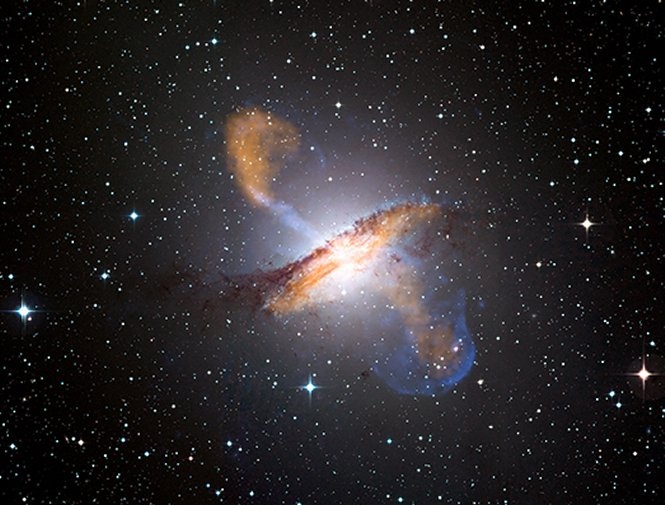 A Black Hole Overflows (NASA, Chandra, 2/2/09)
